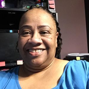 Meet your Posher, Monique